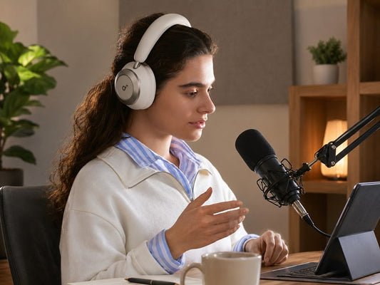 Podcasteuse Studio Micro Casque