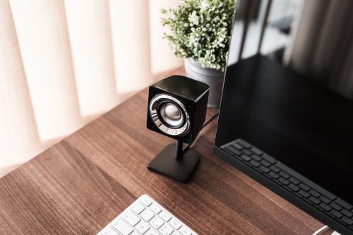 Pourquoi mes haut-parleurs bourdonnent-ils et comment arrêter cela ?